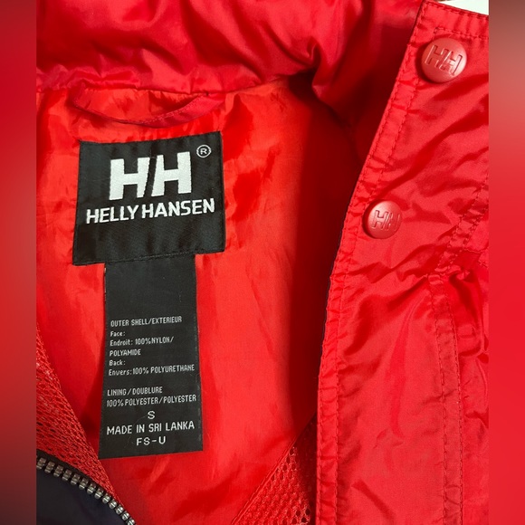 Helly Hansen Rain Jacket HellyTech Packable Hooded Red Women’s size Small - Picture 3 of 10